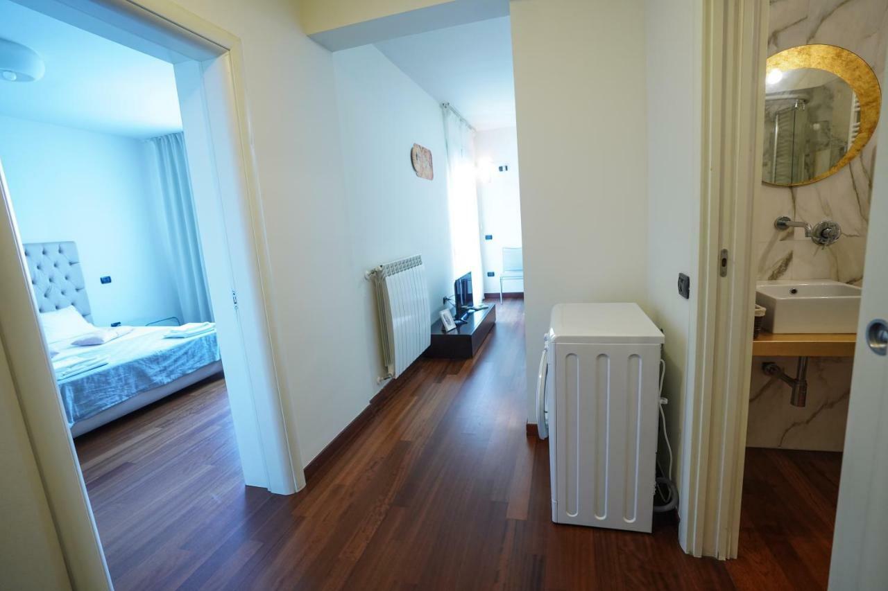 City Center Premium Apartments Bukarest Kültér fotó